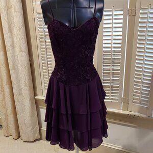 Party/Cocktail Dress Plum Size 6